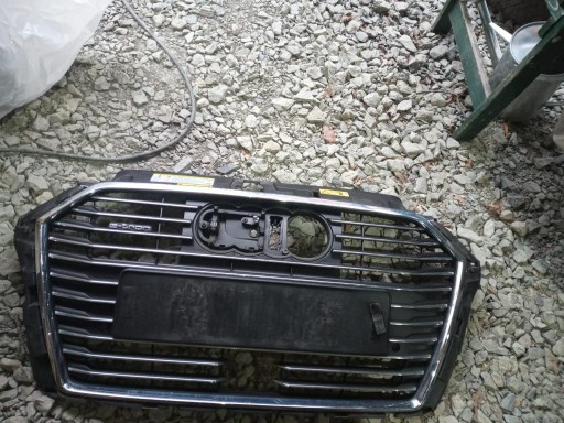 AUDI A3 2013-16 ROK E-TRON 8V4853651A ATRAPA GRILL - 2