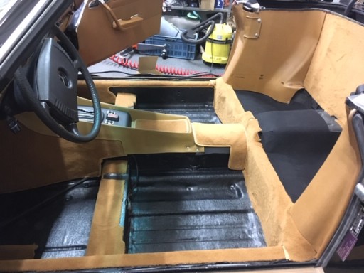 Ремонт заднього сидіння Mercedes R107 Cabrio - 6