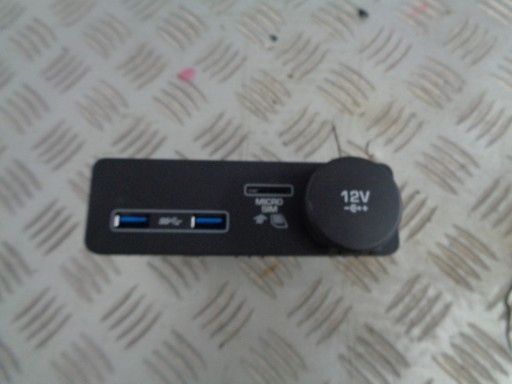 JAGUAR F-PACE SVR ПОРТ USB SIM СЛОТ - 1