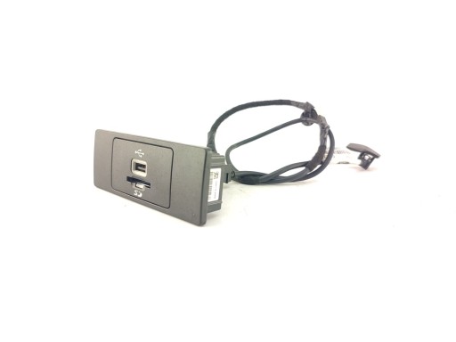 CZYTNIK KART SD GNIAZDO USB FORD MONDEO MK5 - 2