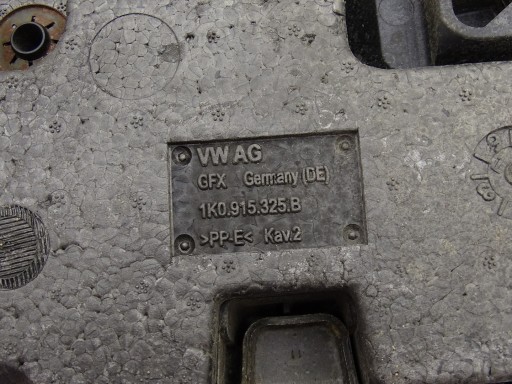 Базовый корпус аккумулятора VW PASSAT B7 2.0 TDI - 5