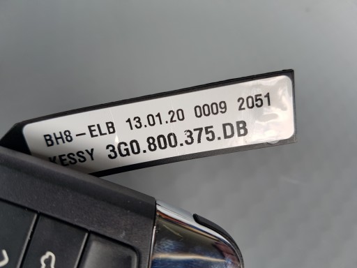 VW Passat B8 Ключі дистанційного керування 3g0800375db - 2