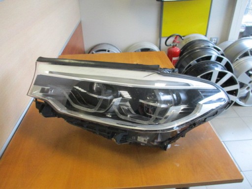 LAMPA PRZEDNIA LEWA BMW 5 G30 FULL LED ADAPTIVE - 1