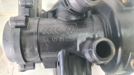 ВОДЯНИЙ НАСОС КОРПУС ТЕРМОСТАТ VW AUDI 06L121111H - 4