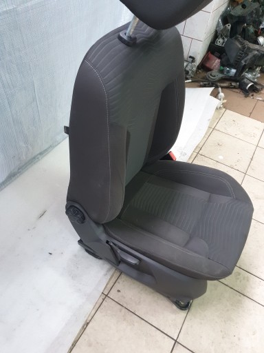 Fotel prawy przód Fiesta MK7 LIFT 5d airbag - 5