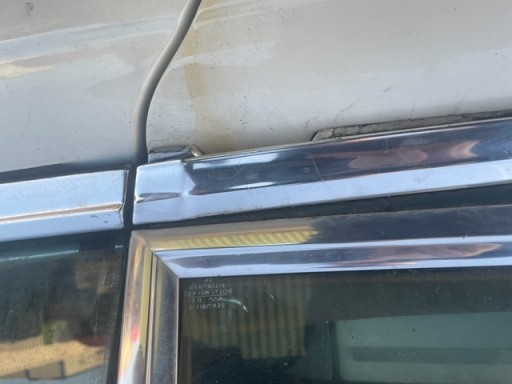 Бічна планка даху жорсткого хардтопа Mercedes 107 - 5