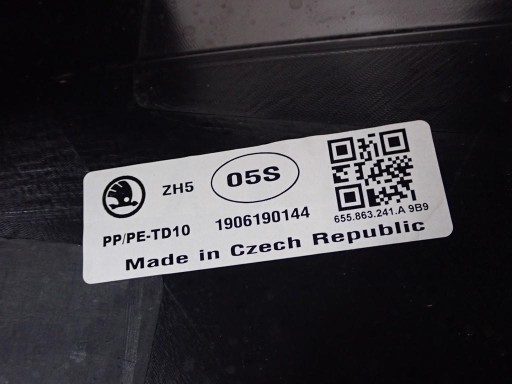 TUNEL PODŁOKIETNIK USB EUROPA ORYG SKODA SCALA 19R - 14