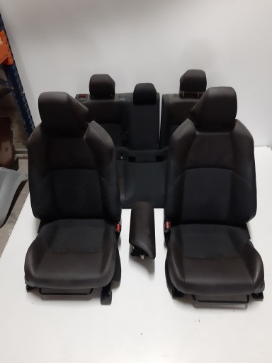 Toyota CHR сидіння коричневий шкіряний стьобаний комплект - 1