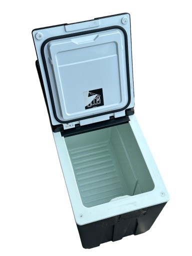 Холодильник Mercedes Actros MP4 A960 A9608200306 з розбиранням - 2