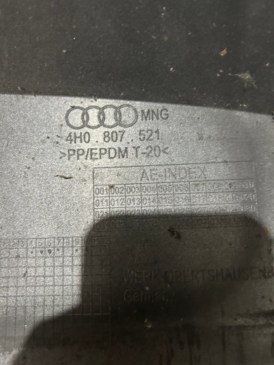 Спойлер Нижній дифузор капот Audi A8 4h0807521 - 2
