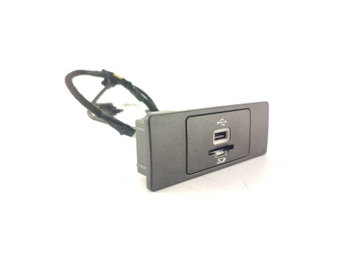 CZYTNIK KART SD GNIAZDO USB FORD MONDEO MK5 - 1