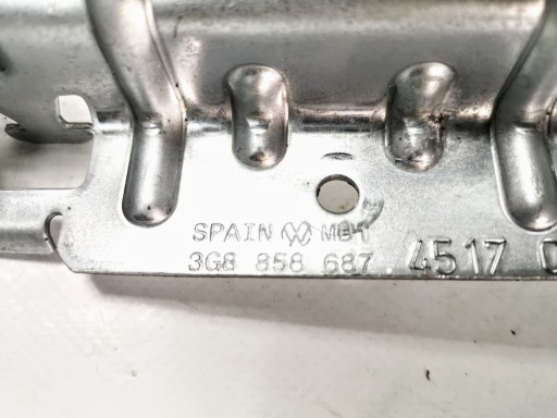 КРЕПЛЕНИЕ ПОТОЛКА VW 3G8858687 - 3