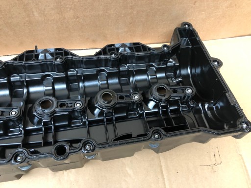 Кришка клапана 8575408 BMW G30 G11 G05 M50D B57 - 6