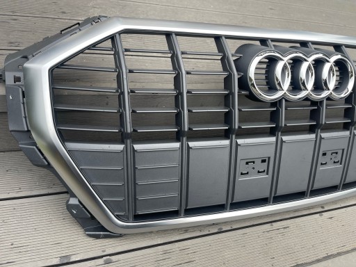 Решітка радіатора Audi Q3 83A 83a853651 - 4
