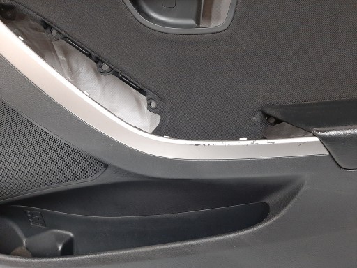 Hyundai i30 обшивка бекон правой передней двери - 5