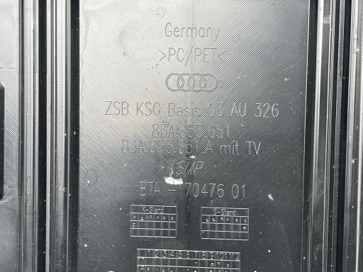 Решітка радіатора Audi Q3 83A 83a853651 - 12