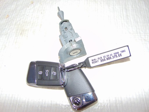 Passat B8 ключ вставка замок KESSY 3G0800375EE - 4