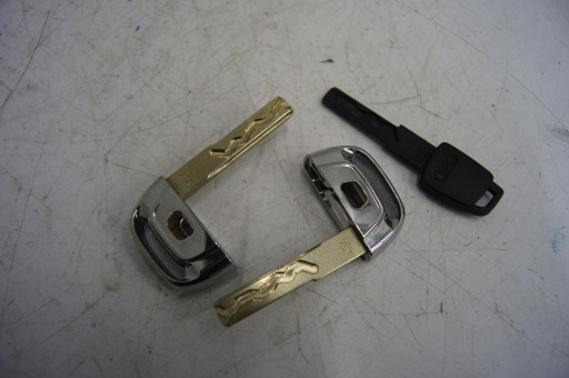 Ключ-ключ вставка дверного замка AUDI A6 C7 седан S-line - 3