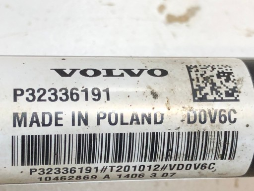VOLVO V60 II 2.0 T8 гибрид правый полуось 32336191 - 2