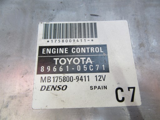 Тойота Авенсіс Т25 2.2 д-кат комп'ютер 89661-05к71 - 2