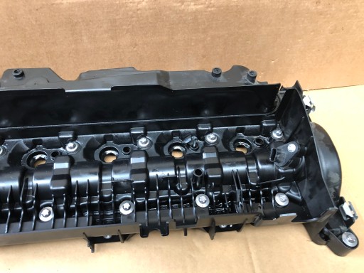 Кришка клапана 8575408 BMW G30 G11 G05 M50D B57 - 3