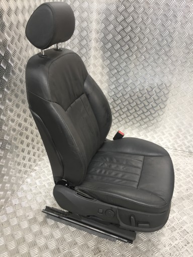Праве пасажирське шкіряне сидіння AUDI A8 D3 - 2