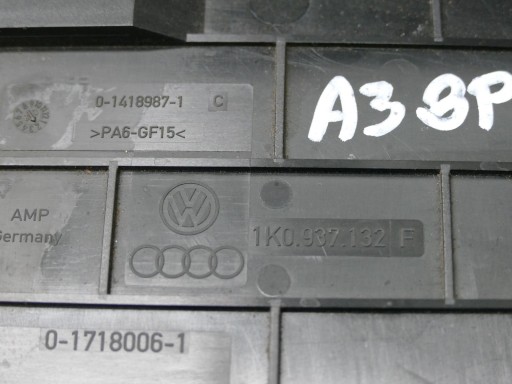 AUDI A3 8P кришка блоку запобіжників кришка - 3