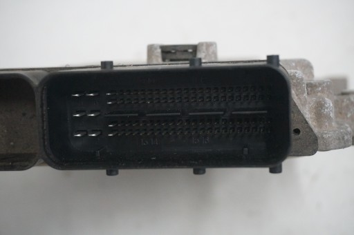 HYUNDAI i30 і комп'ютер контролер двигуна 1.4 бензин G4FA 39112-2b102 - 3