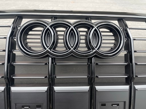 Решетка радиатора Audi Q3 83a 83a853651e - 9