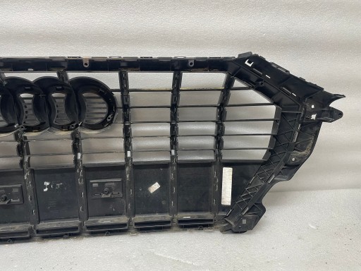 решітка радіатора Audi Q3 II 83A 83a853651b - 5