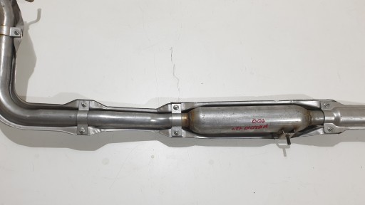 глушник вихлопної труби для MAZDA 121 B303-40-600B новий - 3