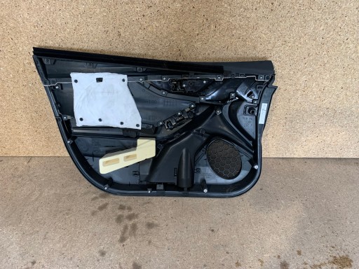 Бічні двері права ліва Subaru XV Crosstrek 2018 - 4