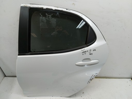 Toyota Yaris IV P21 задні ліві двері задні 089 - 1