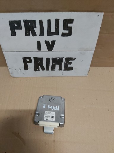 Toyota Prius IV модуль допомоги PRIME PLUG IN - 1