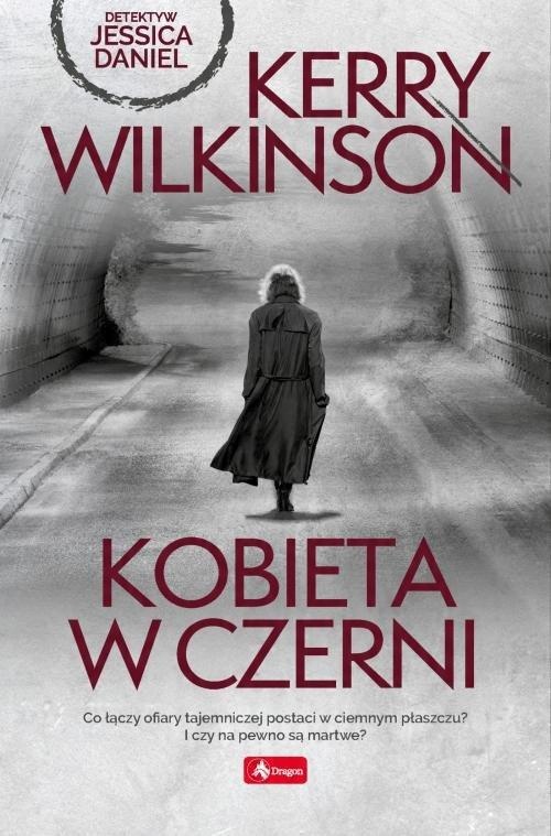 

Kobieta w czerni Kerry Wilkinson