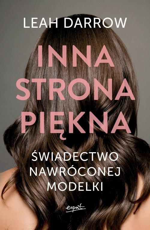 

Inna strona piękna Leah Darrow