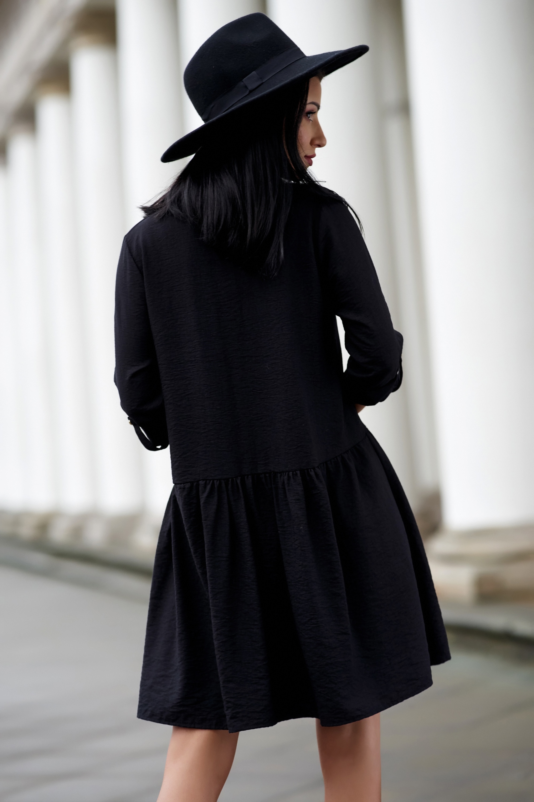 Sukienka Sugarfree oversize czarna rozmiar S Okazja na co dzień