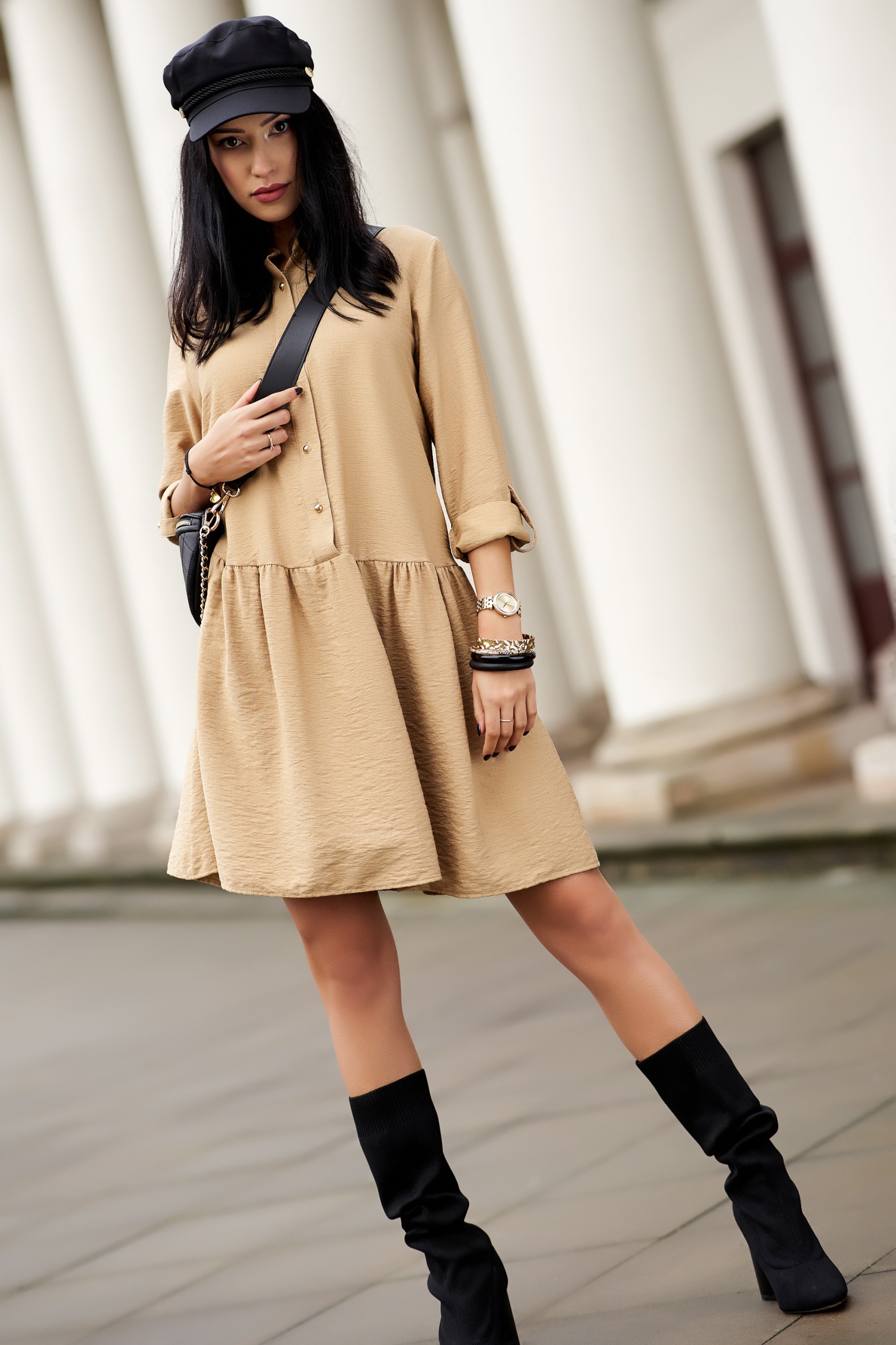 Sukienka Sugarfree oversize beżowa rozmiar L Fason oversize