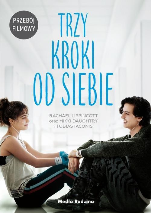 

Trzy kroki od siebie Media Rodzina
