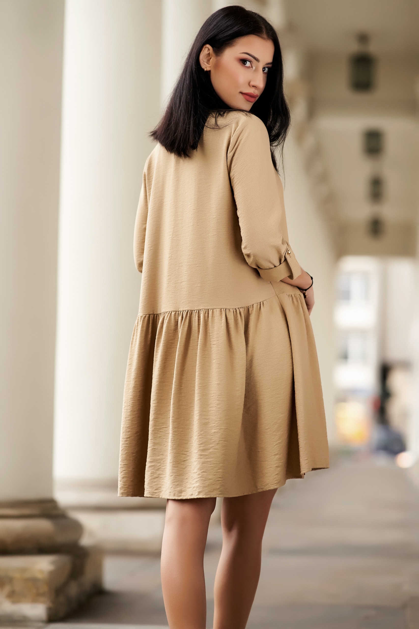 Sukienka Sugarfree oversize beżowa rozmiar L Kolor beżowy