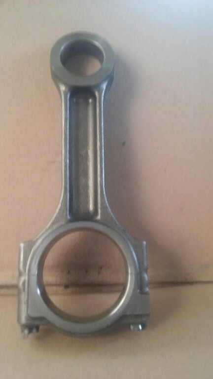 Korbowód RENAULT MASTER 2.2 dci