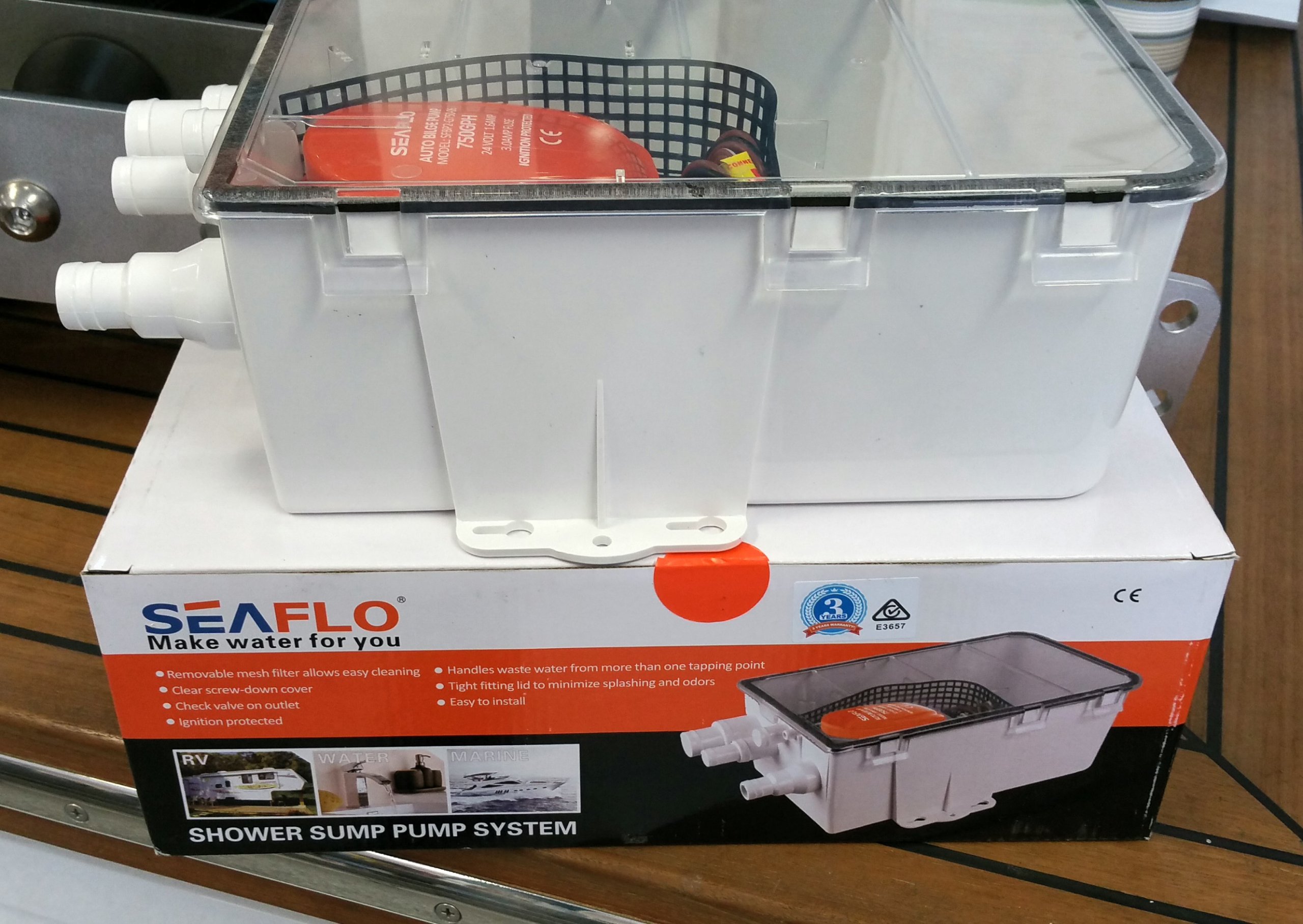 POMPA DO PRYSZNICA ZLEWU ZE STUDZIENKA SEAFLO Part number SFBP1 G750 07