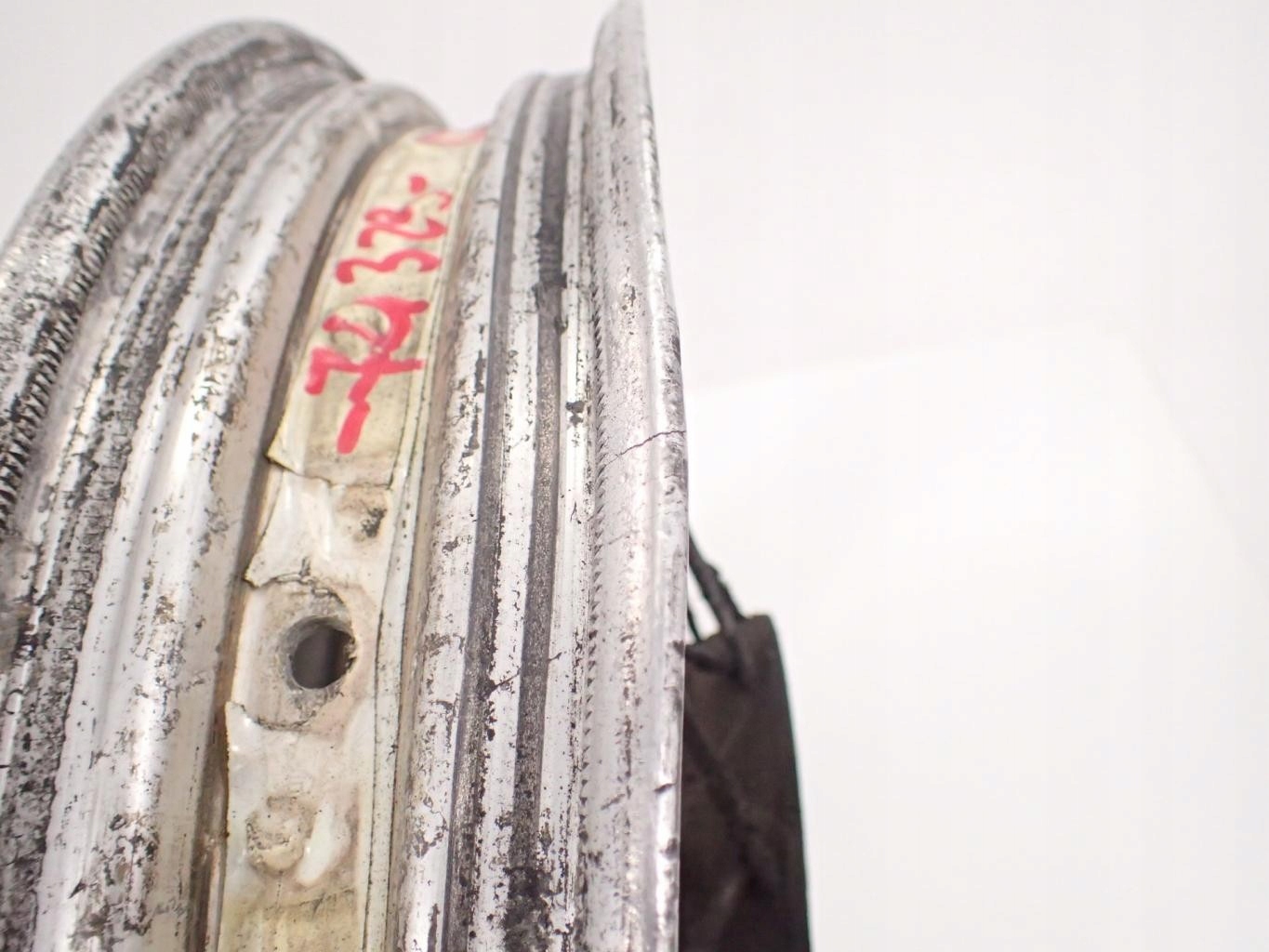 Felga tyl 17 x2 50 Suzuki DR 600 Rim width 2 50