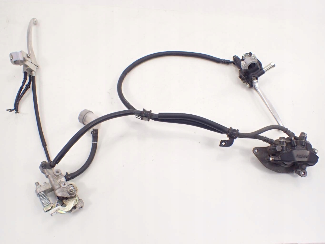 Тормозной суппорт передний насос Honda NSC 50 R Vision