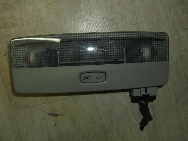 LAMPKA OŚWIETLENIE KABINY RENAULT LAGUNA II