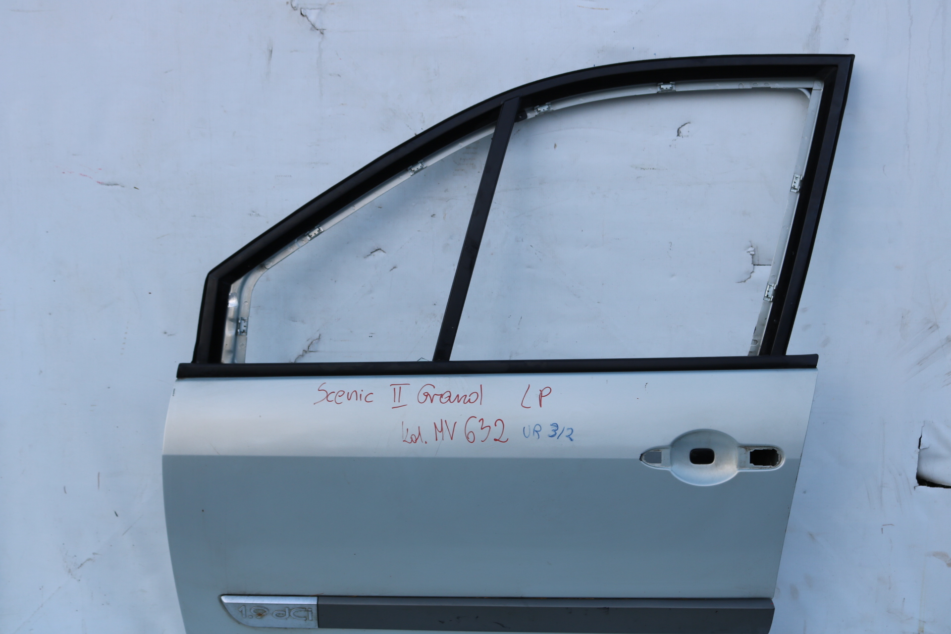DRZWI LEWE PRZEDNIE MV632 RENAULT SCENIC II GRAND