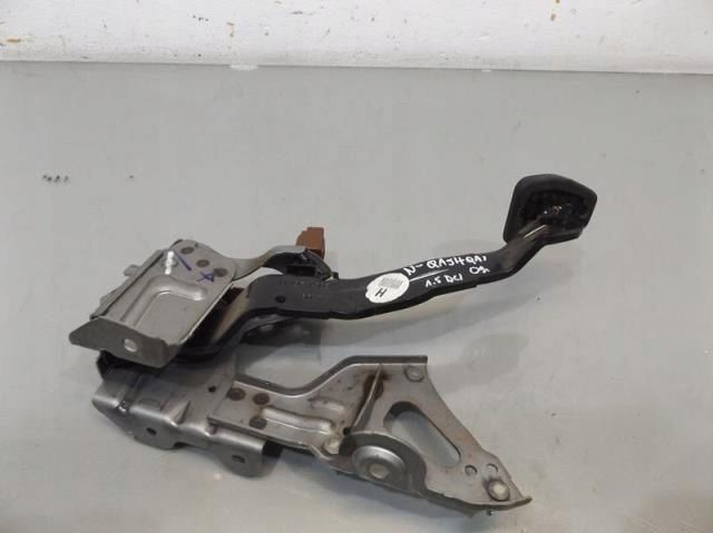 PEDAŁ HAMULCA NISSAN QASHQAI 1.5 DCI