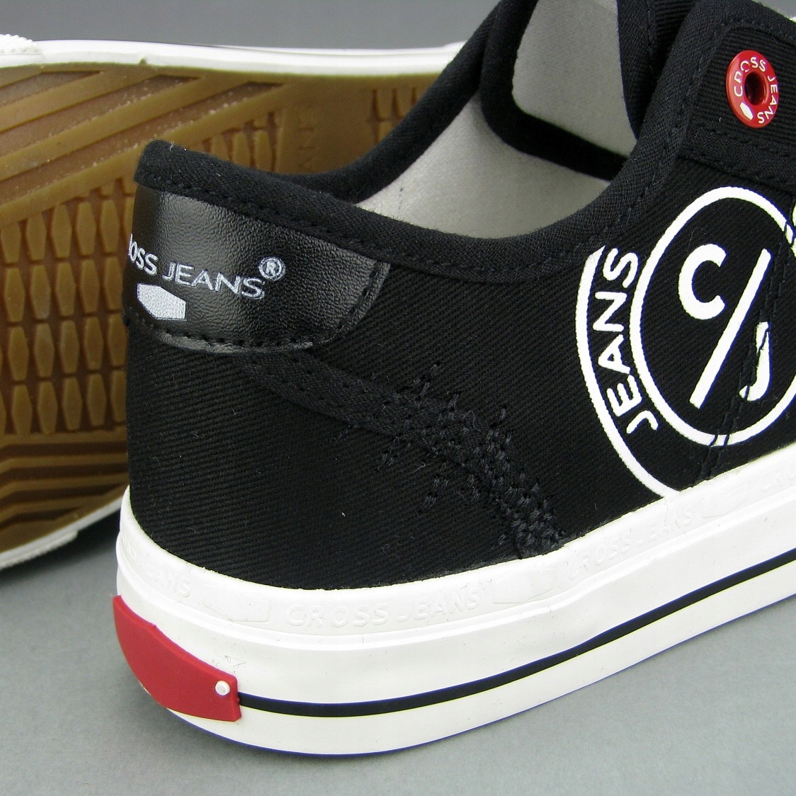 TRAMPKI damskie CROSS JEANS buty DD2R4071 38 Kod producenta 28292