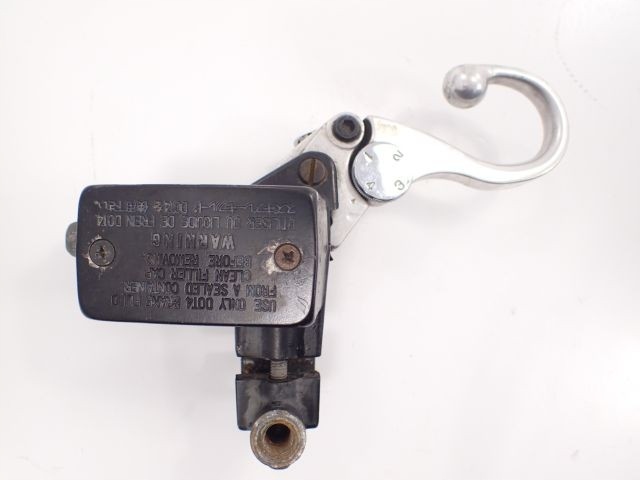 Главный тормозной цилиндр передний Suzuki GSF 600 Bandit N 95-