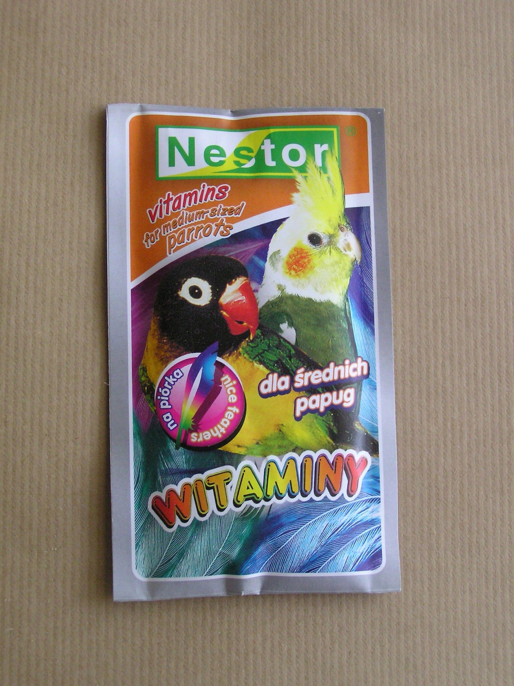 Nestor witaminy dla średnich papugna piórka 20 g